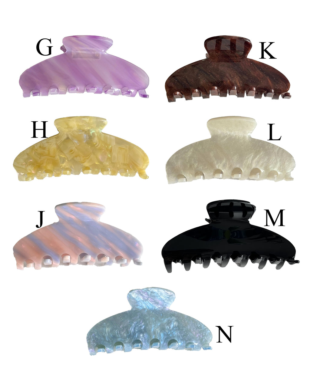 Model guide G-N: Personalized clips in lilac, amber, black, and Aurora Boreale (iridescent) shades.